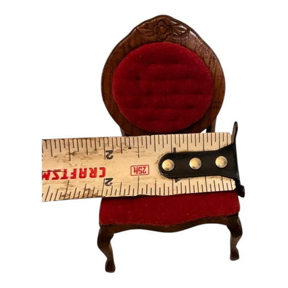 Vintage miniature Victorian-style dollhouse chair - Picture 4 of 4